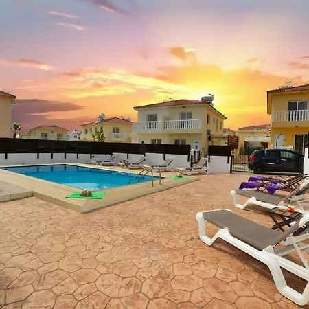 Nissi Crystal Vila Ayia Napa